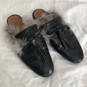 Esse faux fur lined loafers, EUC